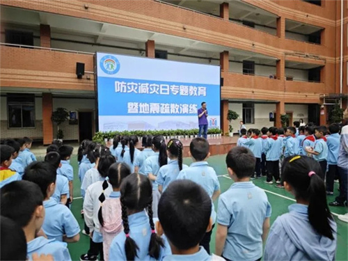 成都市磨子桥小学图片