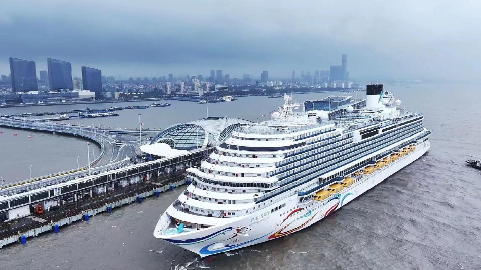 今起，外国旅游团乘坐邮轮来华可免签入境！