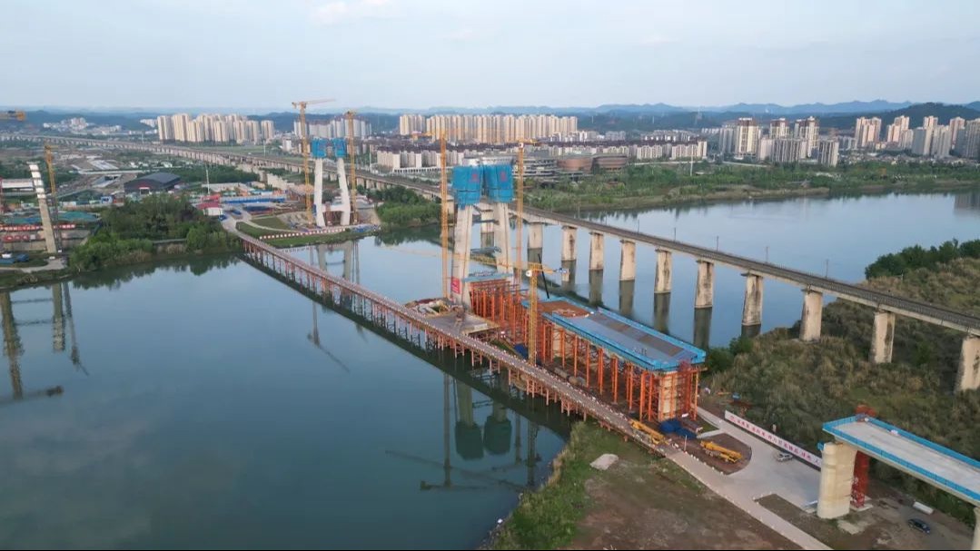 成渝中线、成达万、成都至西宁铁路有望年内通车！
