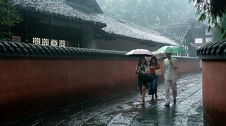 四川发布暴雨蓝色预警 这些地方有大雨到暴雨 局部大暴雨