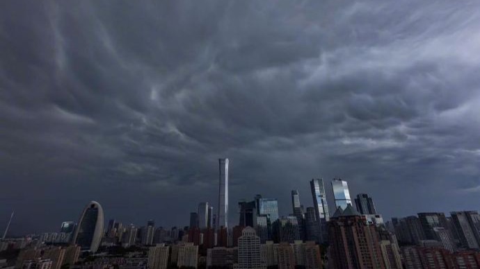 疾风迅雨咋形成？为何没先发全市气象预警？北京气象回应来了