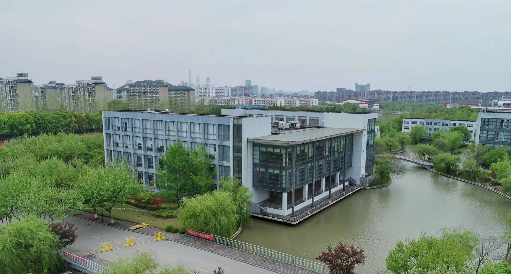 武汉大学回应“选调生离职”事件：不能代表本校选调生群体