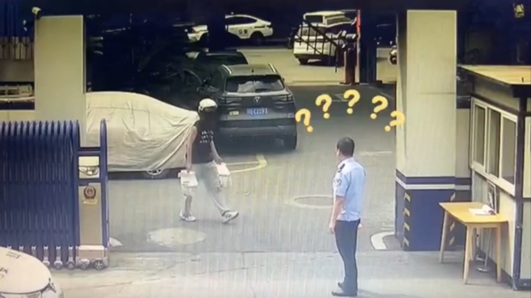 视频｜满满20杯奶茶送到派出所 原因暖了…