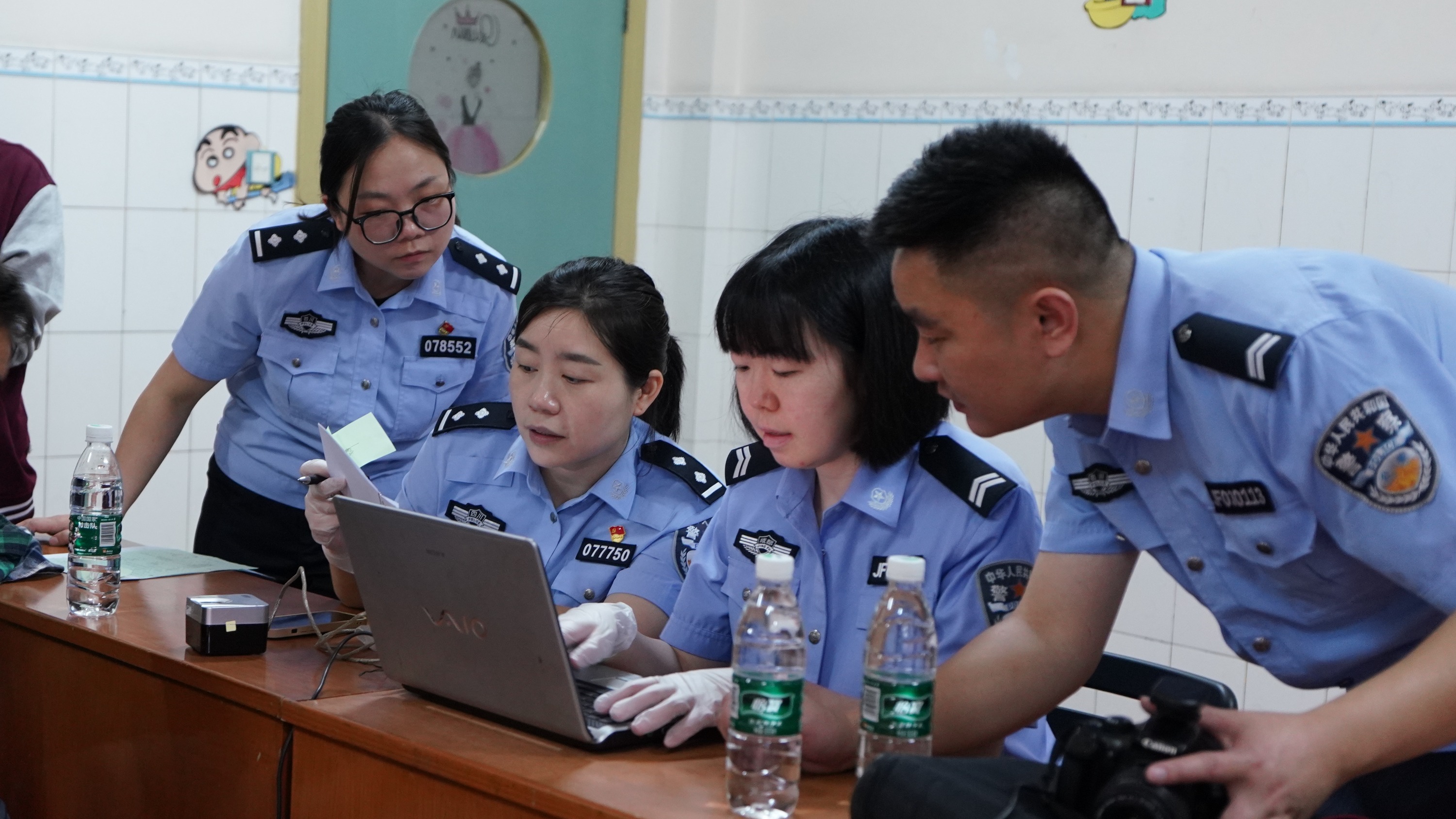 万里行程、千份档案 这是一份延续二十年的儿童节礼物