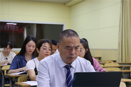贺青松.JPG