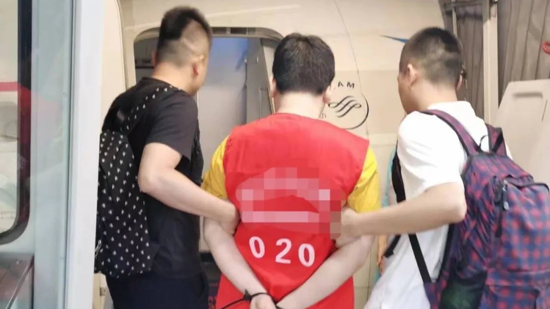 中菲执法部门合作遣返1名绑架犯罪嫌疑人
