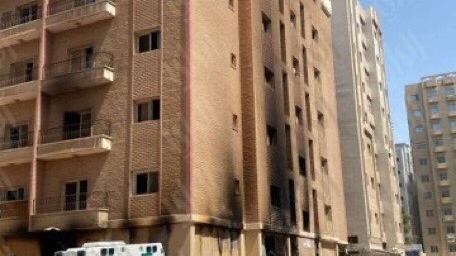 科威特南部一建筑物发生火灾 造成35人死亡