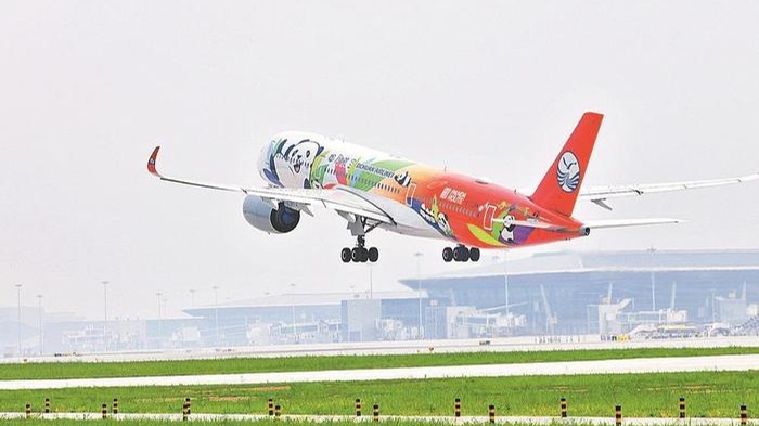 枢纽成都丨暑期将至 成都国际国内多条航线密集上新