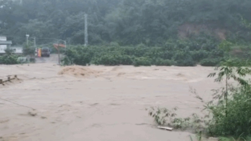 长江中下游18日进入梅雨期 部分支流可能发生超警及以上洪水