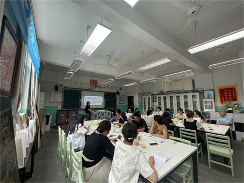 教职工培训.jpg