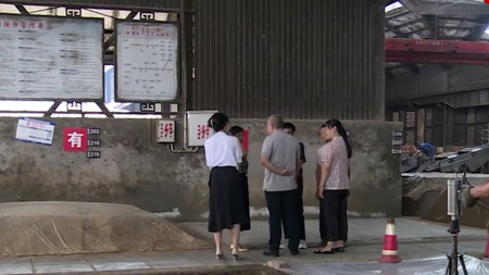 进万企 解难题 优环境 促发展｜ 上门问需 高效对接 帮邛酒寻找好粮食