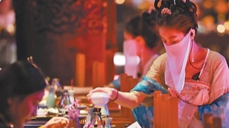央媒看四川丨“赶首发”成为消费新潮流，成都近年落户海内外首店超4000家