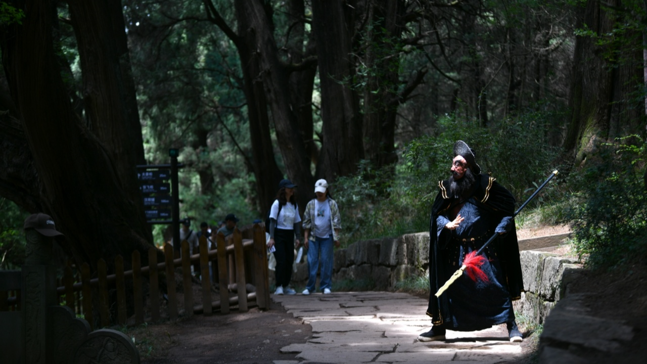 暑期旅游热榜背后的“锦绣天府·安逸四川”