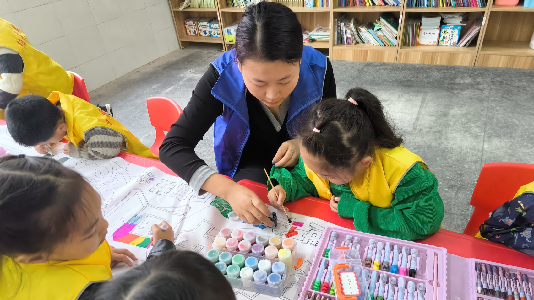 四川建419个“爱心妈妈”驿站，服务超17万名留守儿童、困境儿童