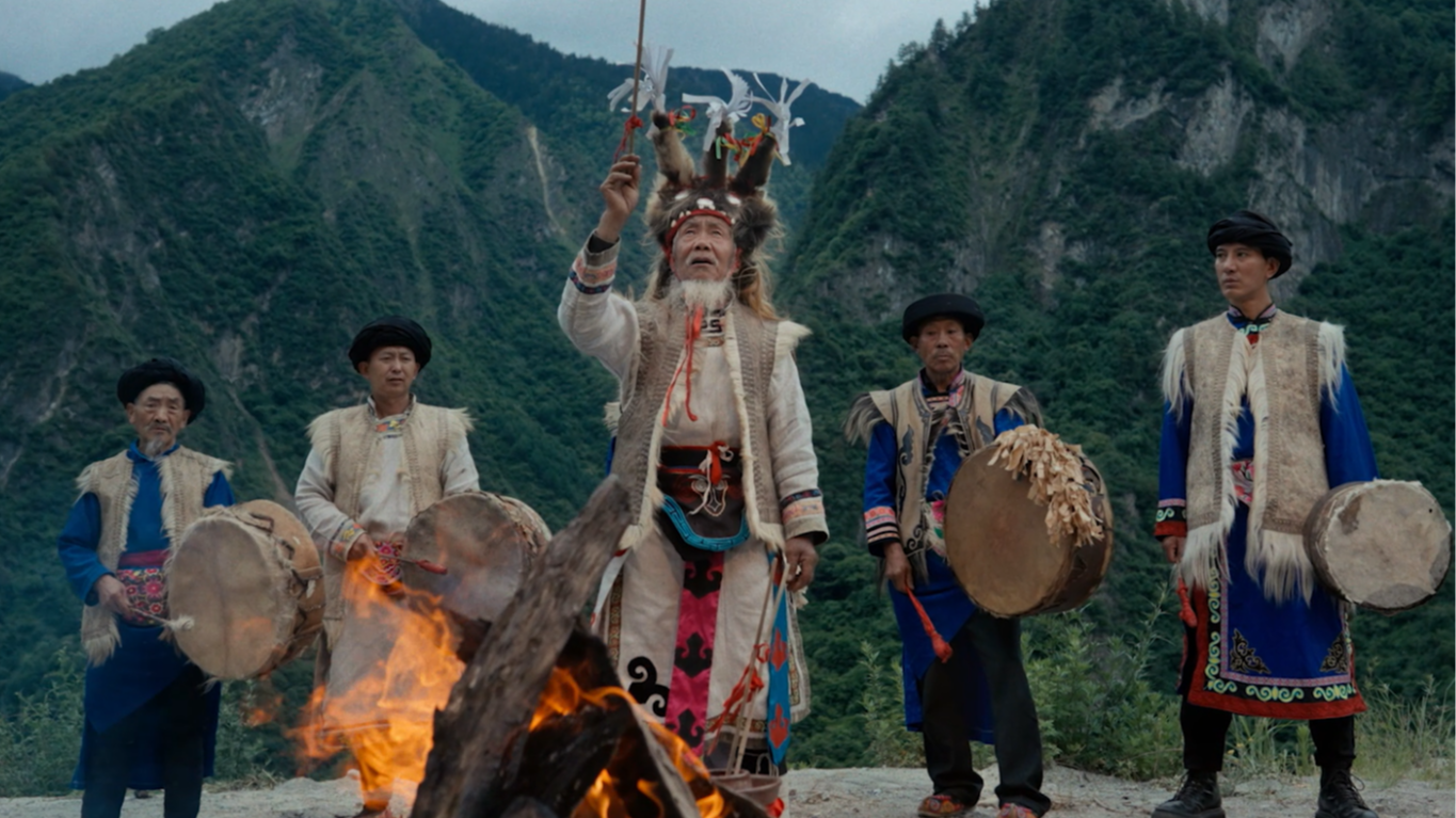 微纪录片丨从祭祀神坛到你的手机屏幕，这支舞跳了3000年