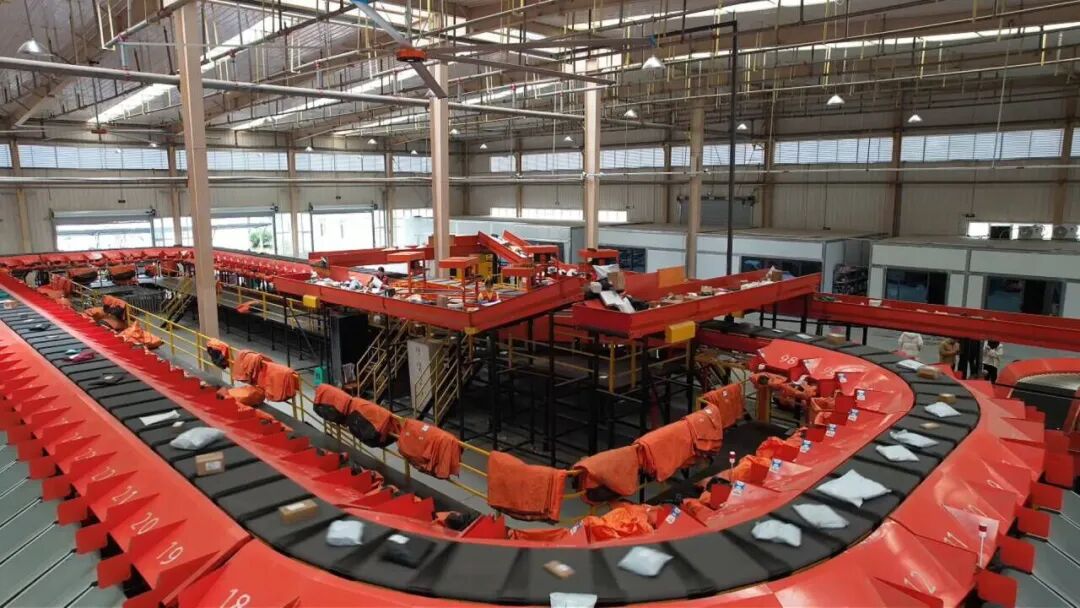 告别“人海战术”！“双十一”，遂宁AI在物流仓库连轴转