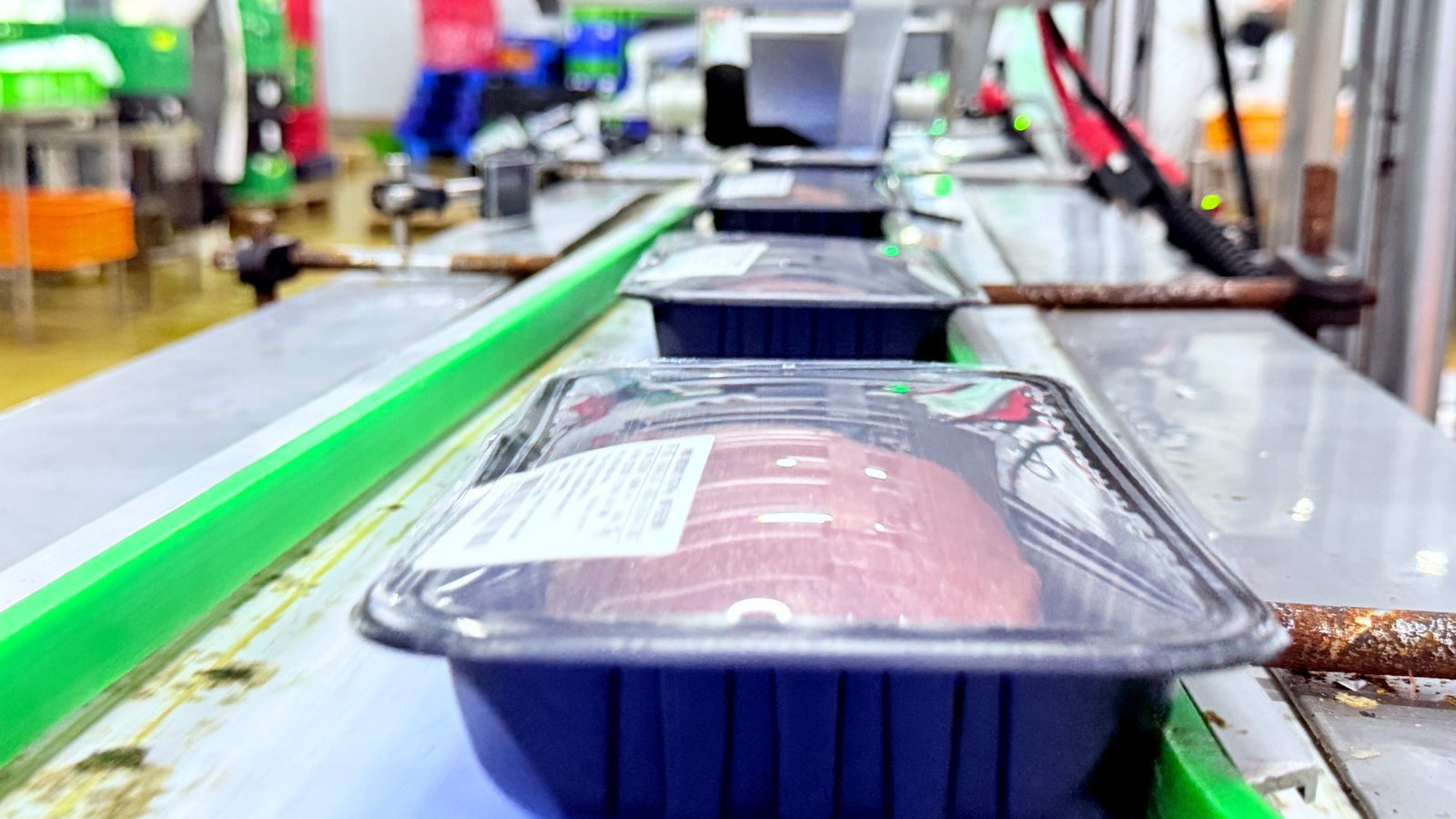 32道关卡，守护一盘回锅肉丨烟火成都的“菜篮子”底气