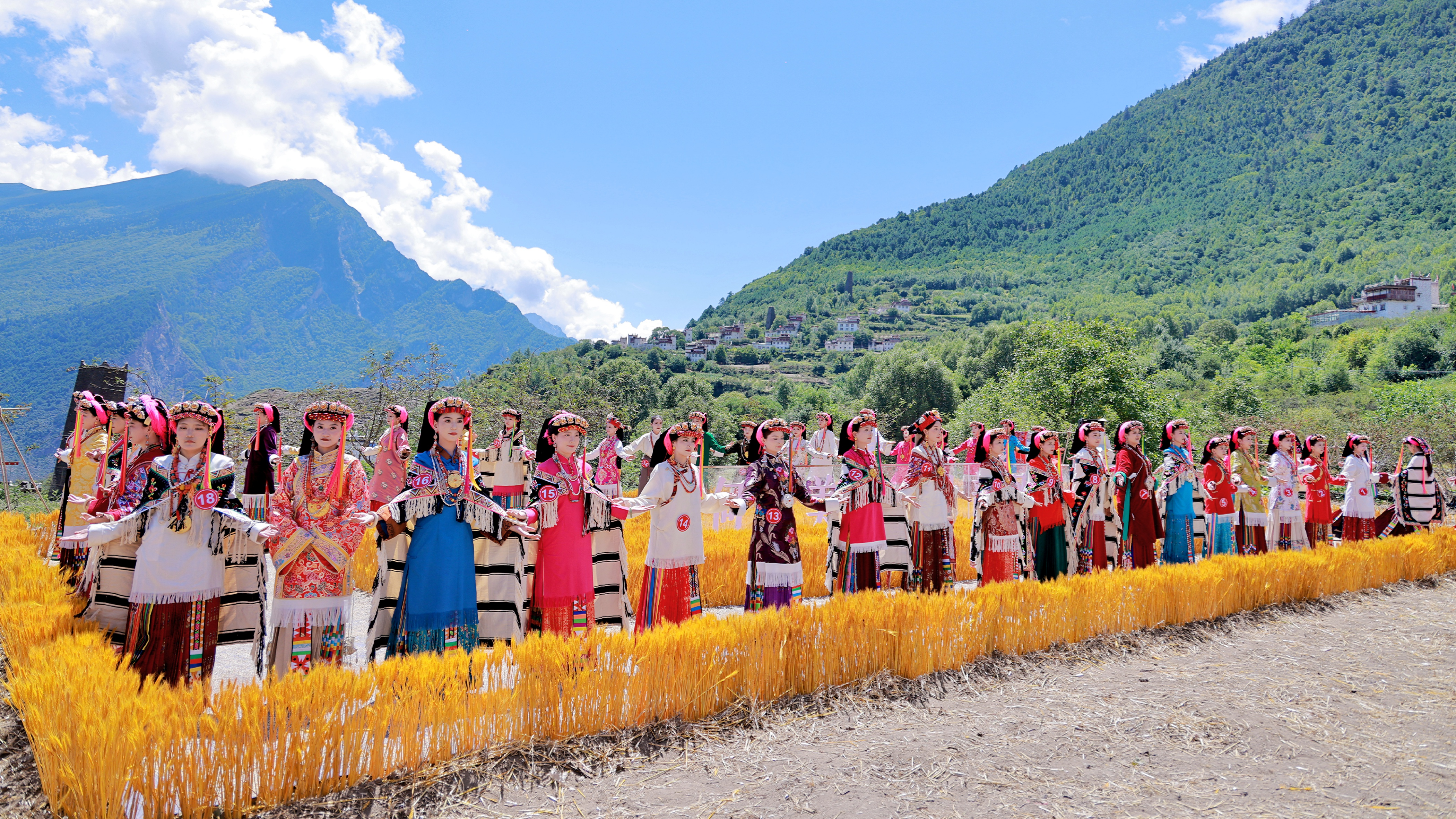 丹巴“美人谷”选美：一场美学叙事与文化赋能的生动实践