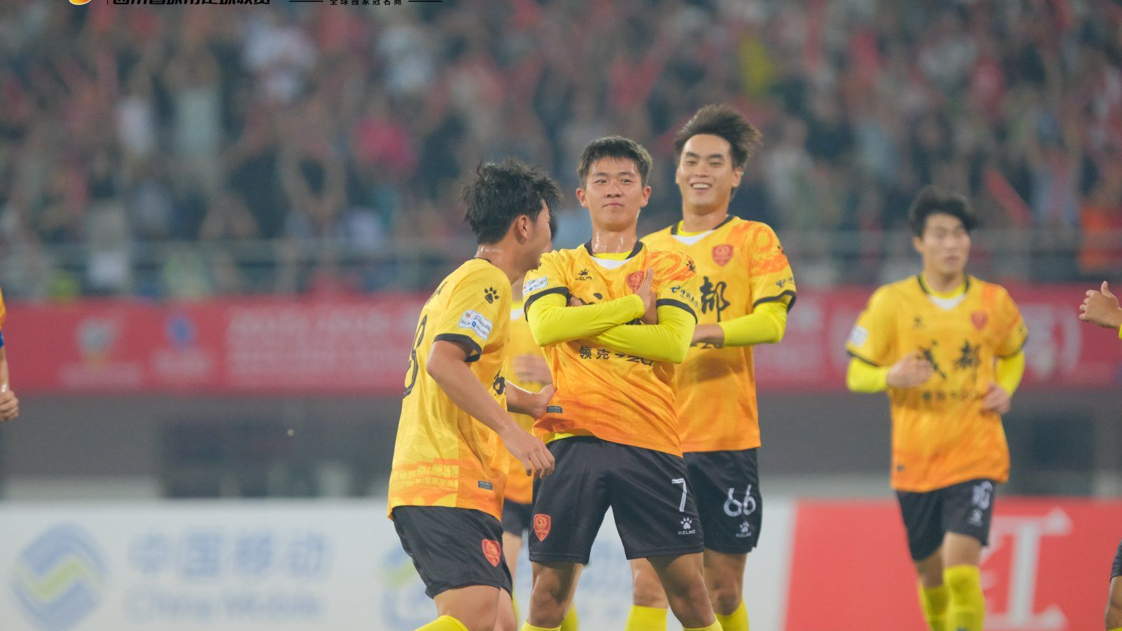 当AI记者开始报道“川超”， 结果……