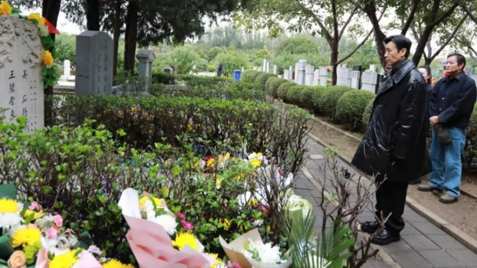 别让“假正能量”模糊边界