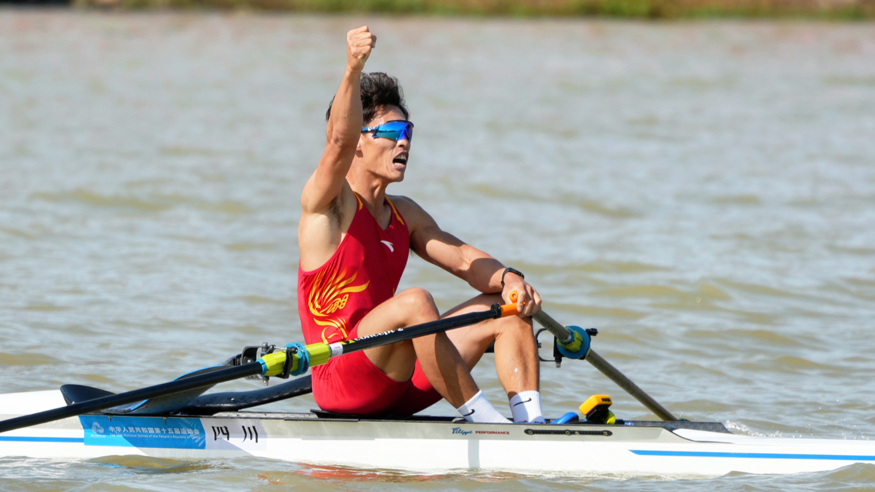 三金一银！四川省体育代表团开幕式后首个比赛日迎“开门红”