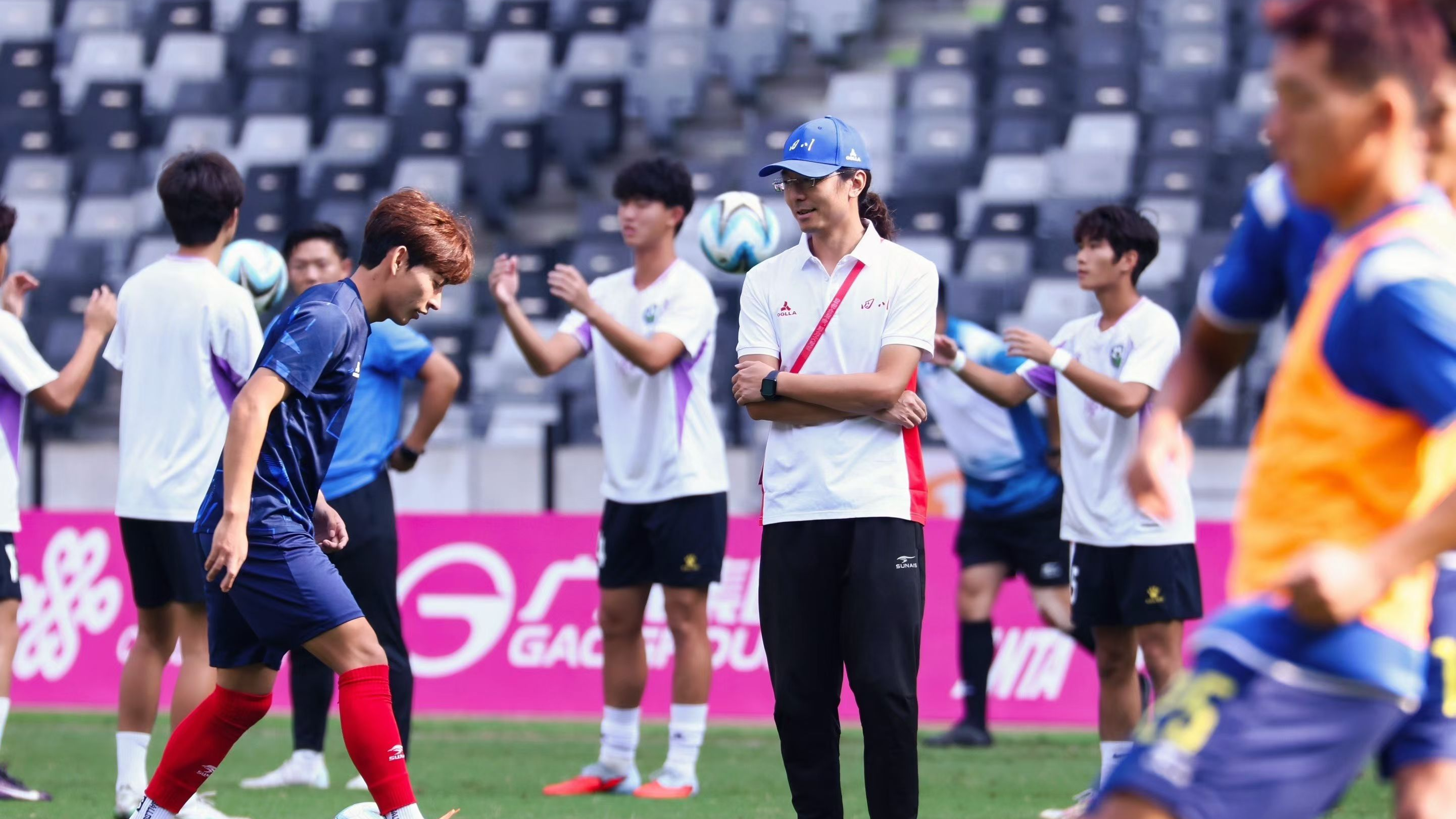 “川超”球员特写丨泽瓦里罗的“双线”拼搏记