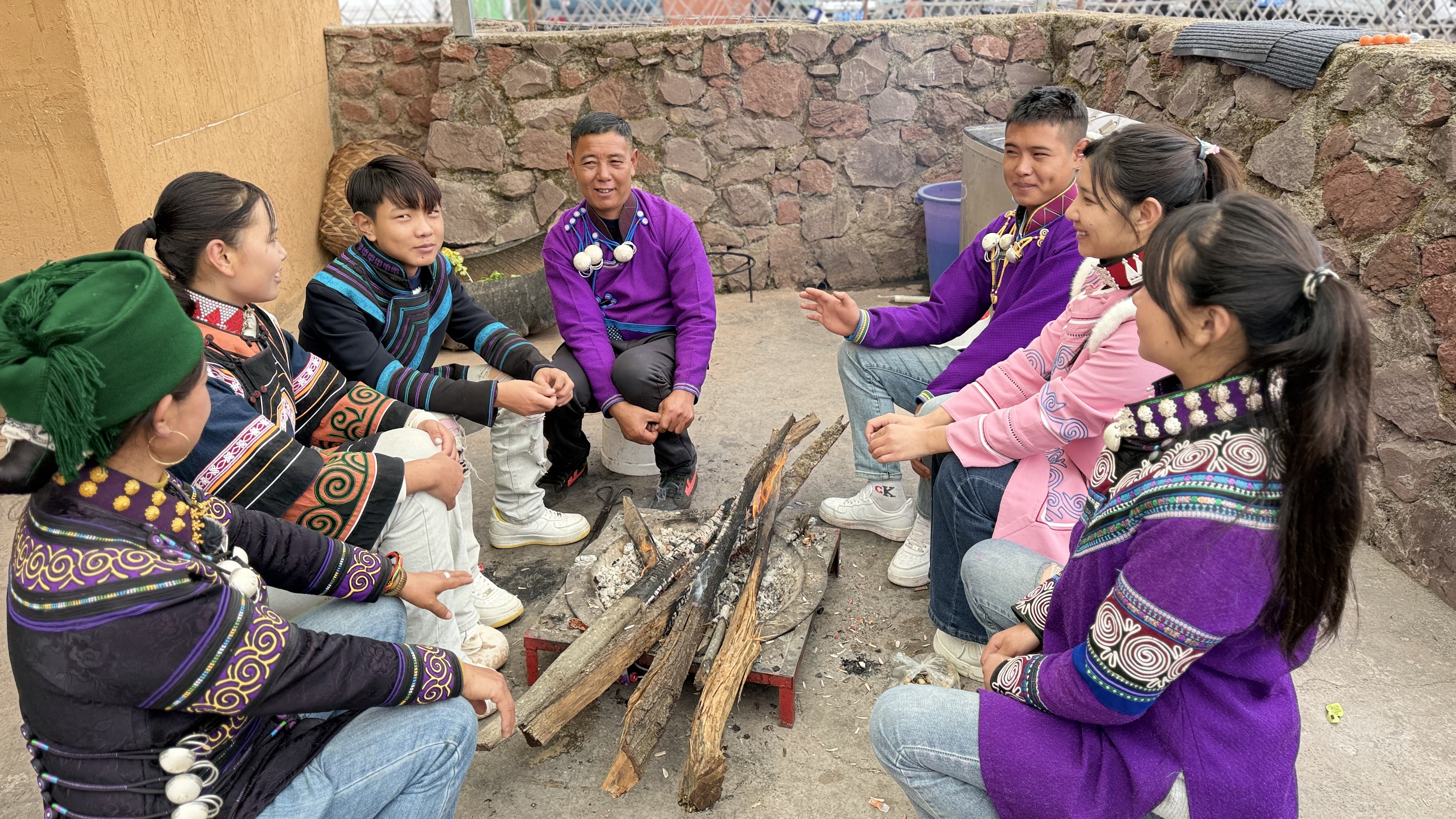凉山：彝历新年话振兴 三河村吉好也求家的“新期盼”