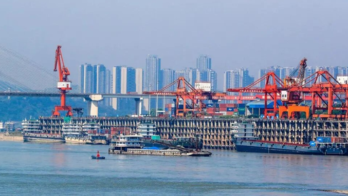 西部大省，正在猛拼水运