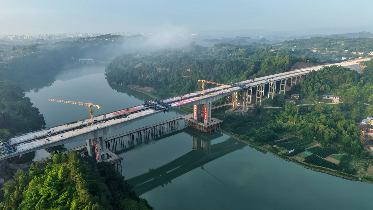 四川今年将新建成高速公路900公里，通车总里程突破1.1万公里