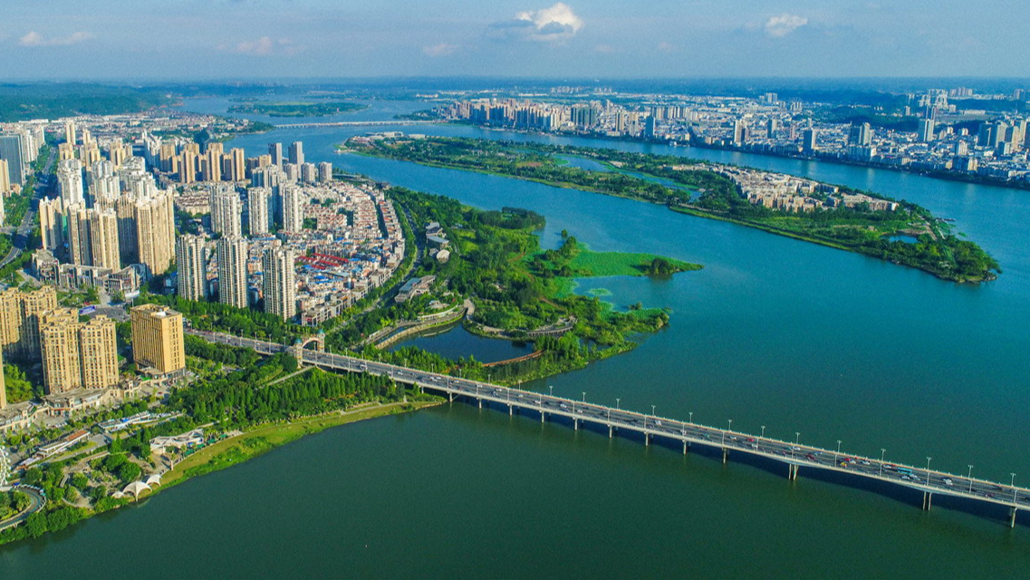 遂宁：涪江上的六座桥 书写一部城市传记