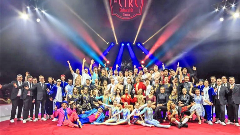 从巴蜀田埂到世界舞台，遂宁杂技越“顶”越精彩