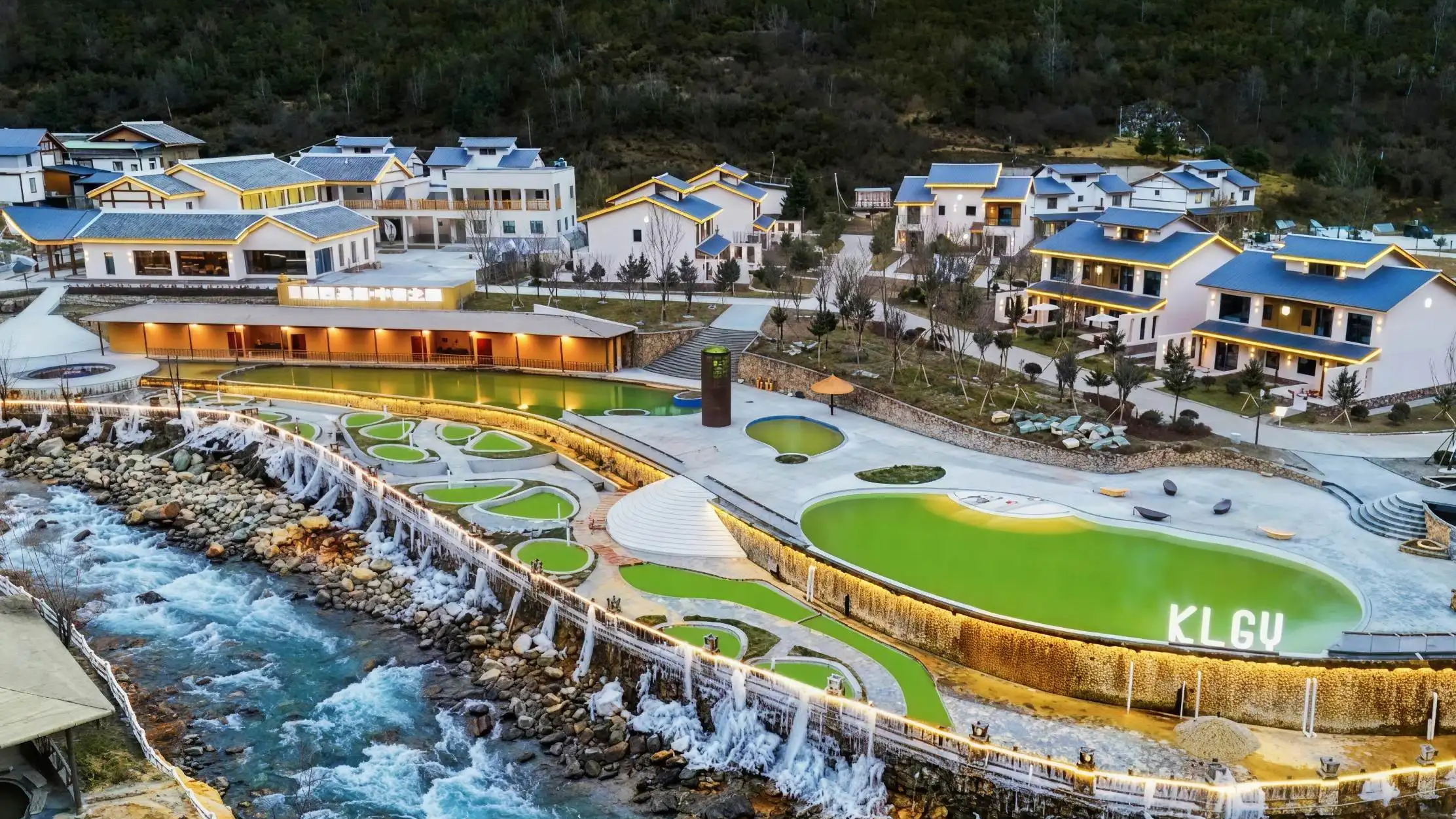 冰雪+多元业态 四川冬游“热”力全开｜“冬游四川”调研行