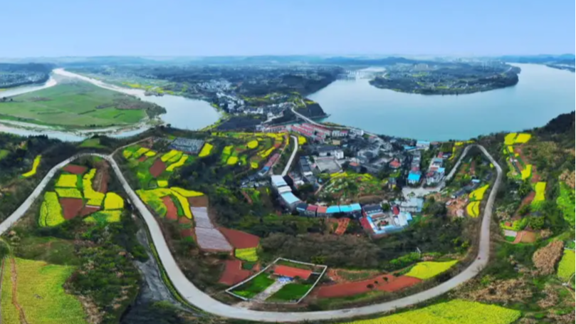 360°江景不算啥，它转了359°！