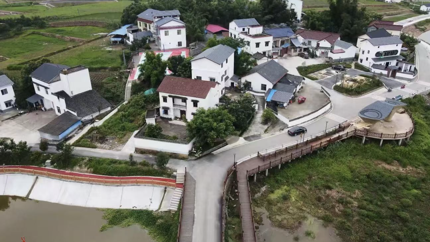 田挨田、水相连 这里是川渝两地农民的“共享家园”