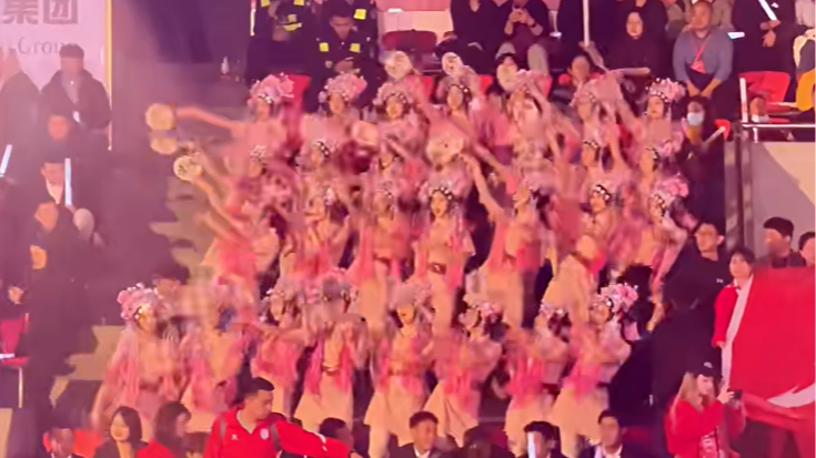 涪宝啦啦队 热舞助威川超之夜