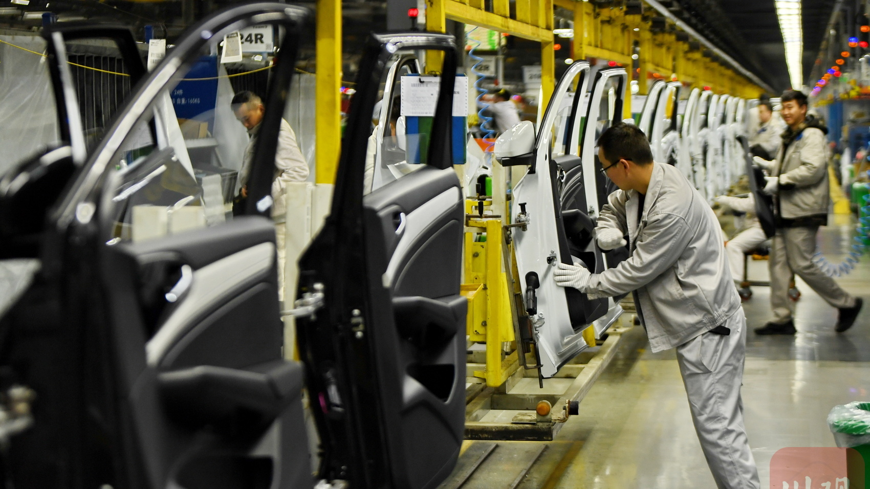 捷达已为成都品牌，汽车重镇打响产业“下半场”抢滩逆袭战丨城市研究社