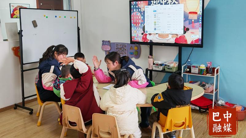 巴中：从“无声”到唤“爸妈” 民生救助点亮特殊儿童成长路