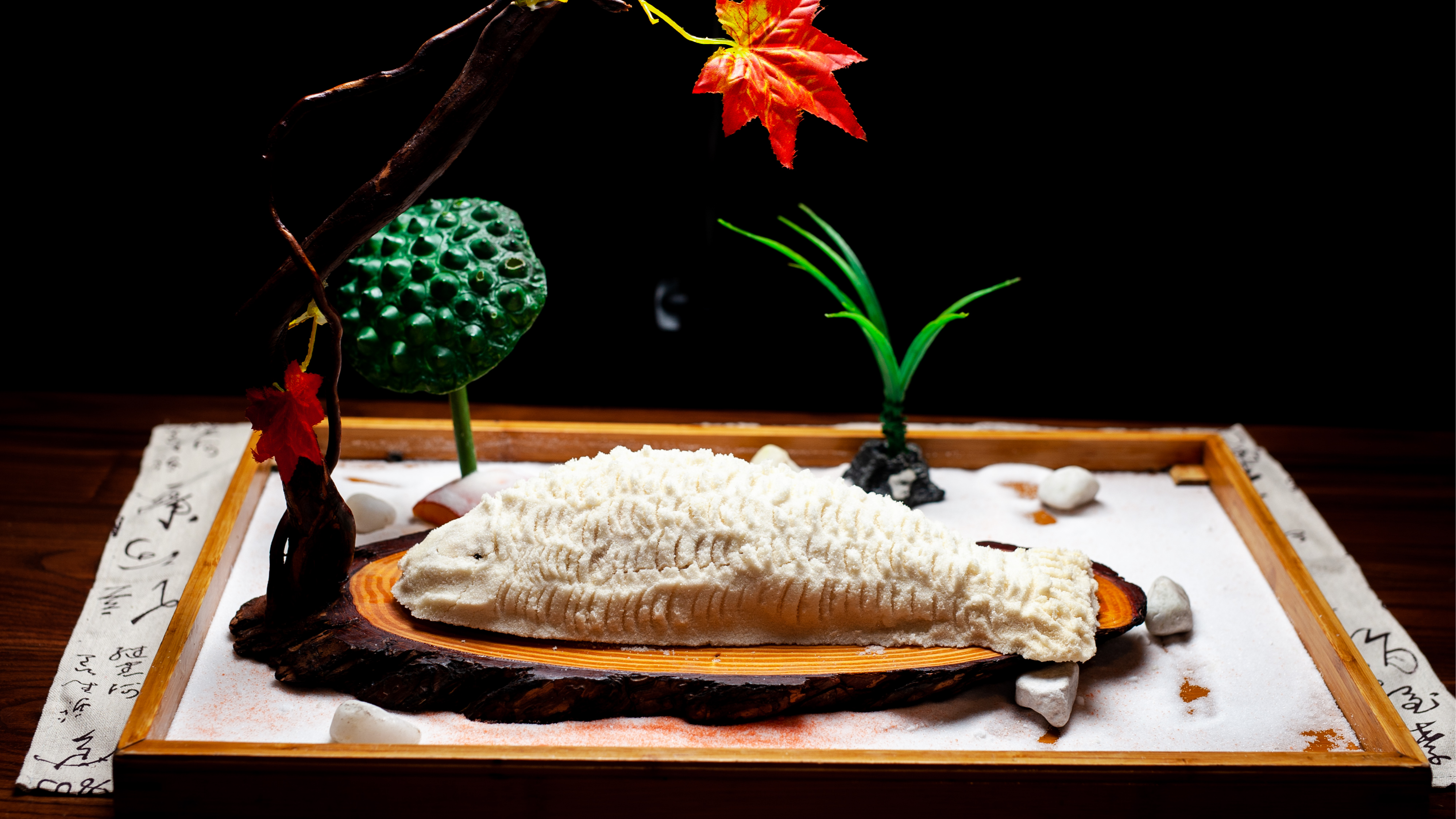 《三餐四季》寻味遂宁！解锁卓筒井盐烤鱼千年鲜香密码