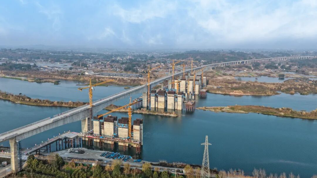 成眉S5线高架正线全线贯通！项目进入新阶段