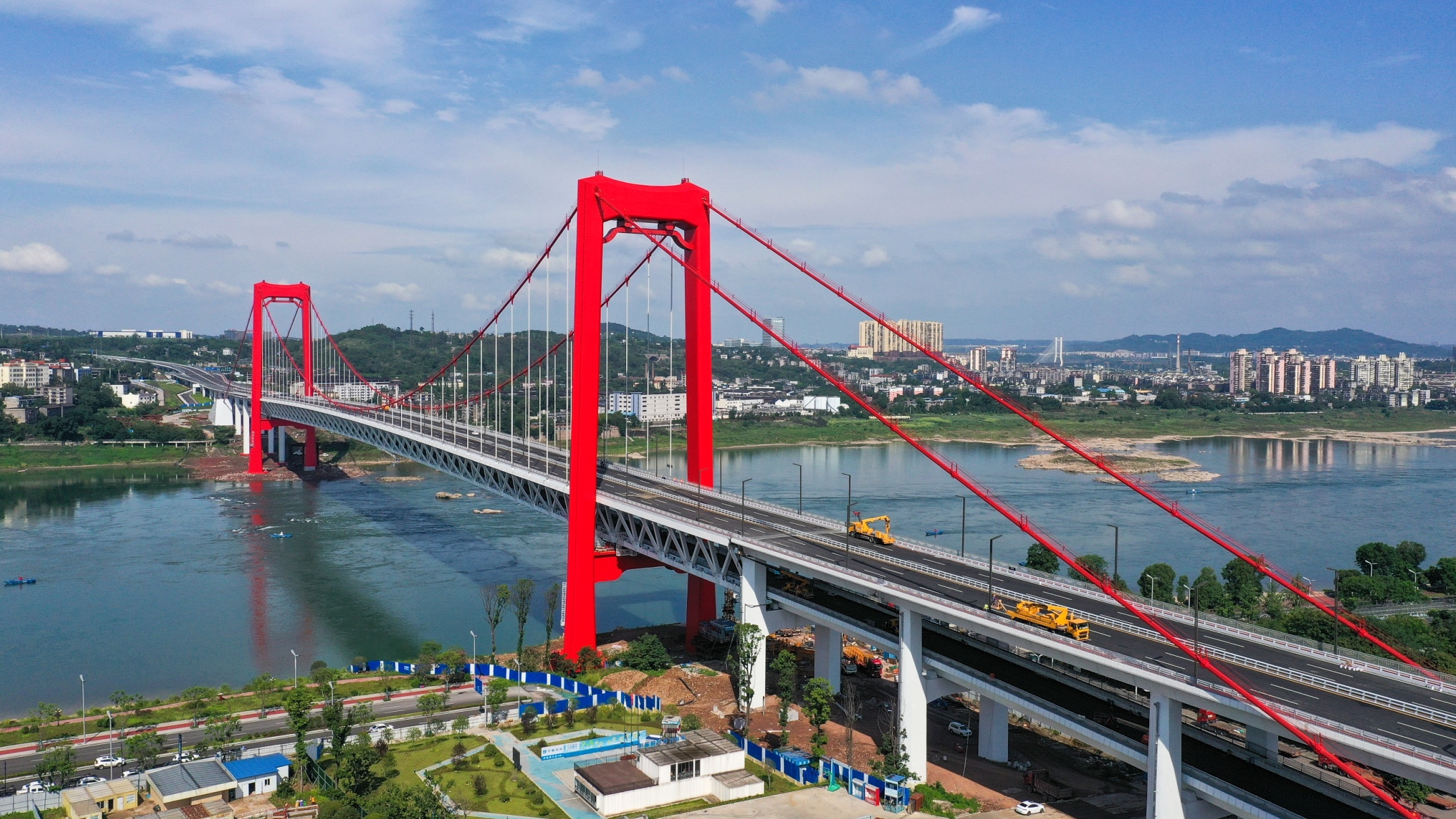 关注市州两会｜一条路，一路车，一座桥……交通变革重塑“酒城通衢”