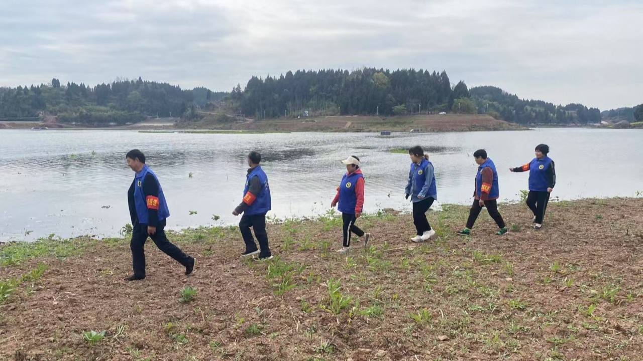 资阳：从“绕着走”到“用心管”，蟠龙湖的“村民当家”记