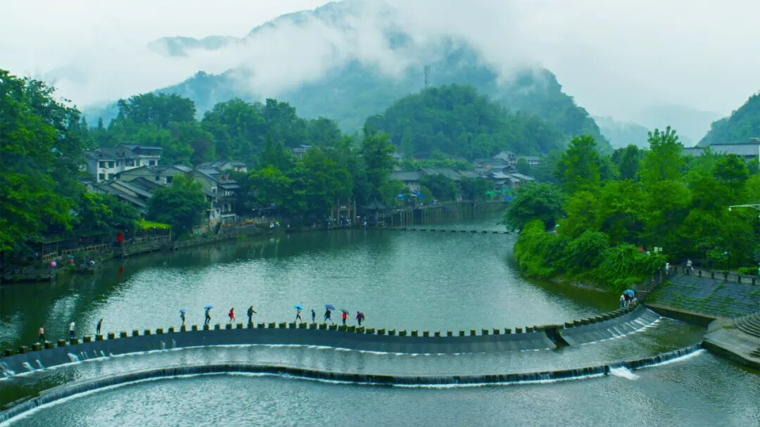 这座古镇为何非得长在河湾里？