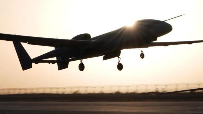 燃！“四川造”吨级无人机“云龙-1P”成功首飞