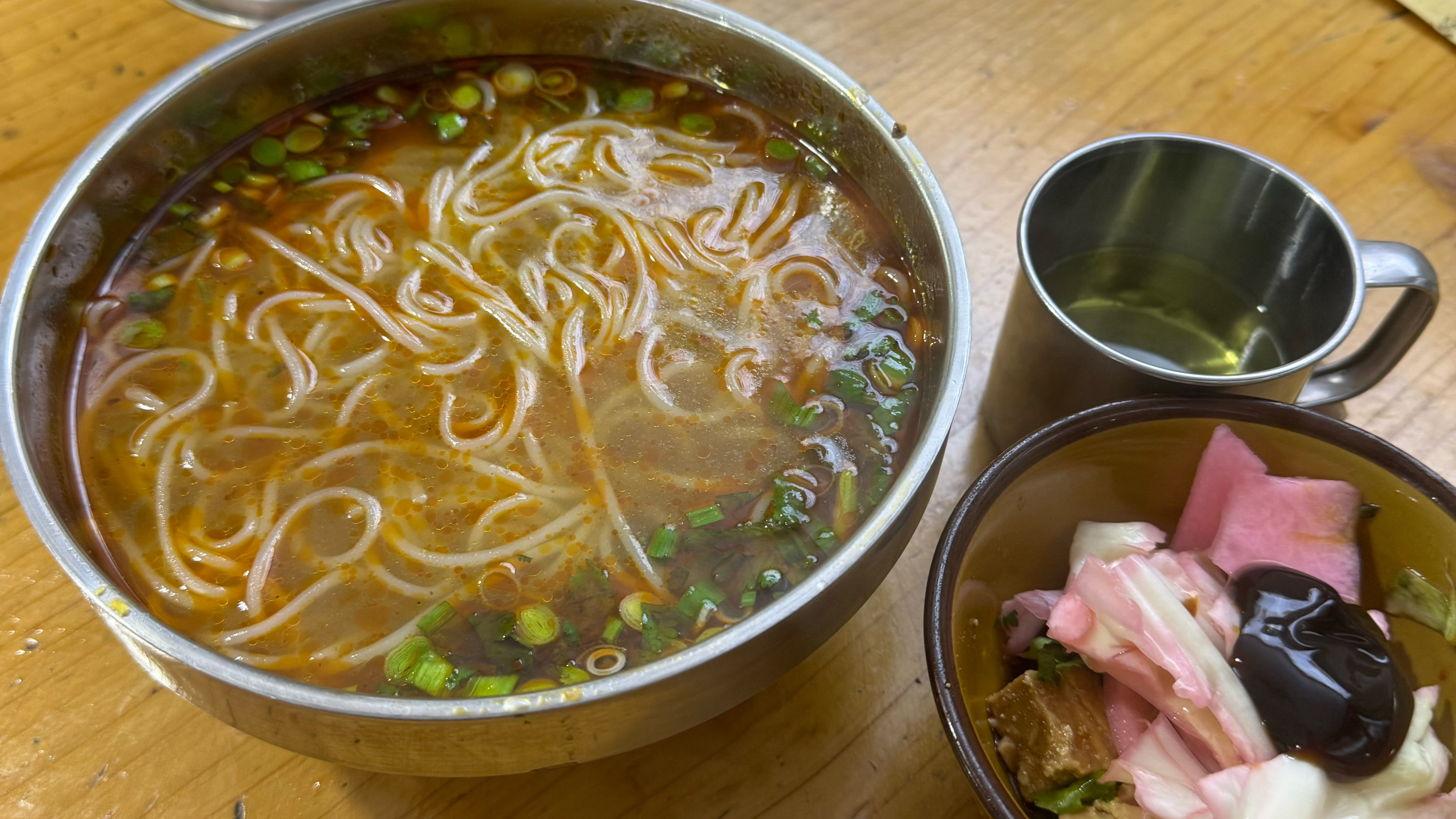 官方通报“3元加面纠纷”事件：商家行为涉嫌违反《价格法》