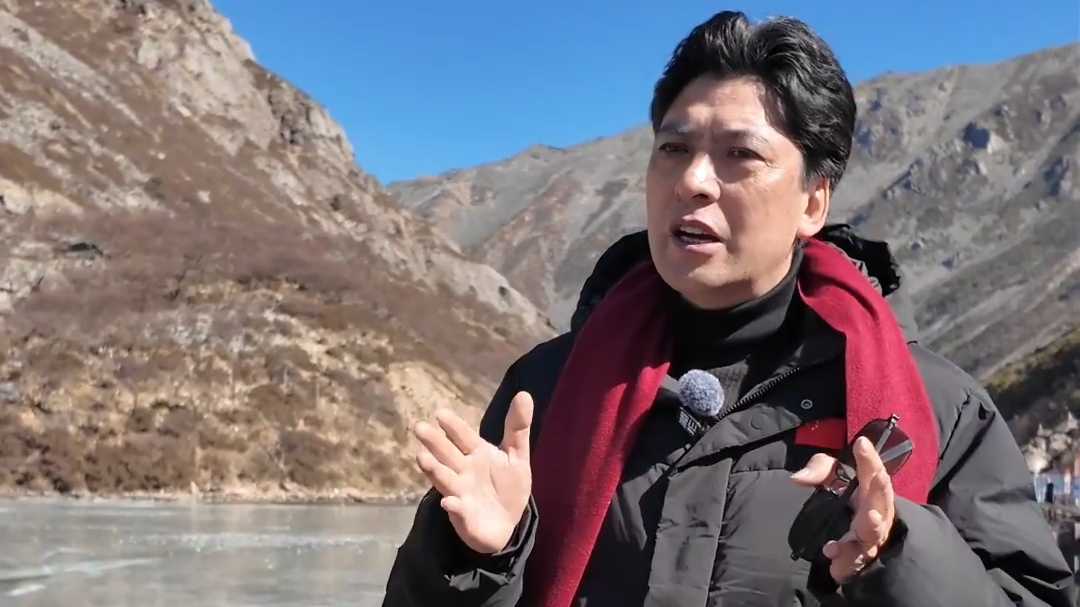 四川省人大代表刘洪：大家放9天假，比我自己放假还高兴！