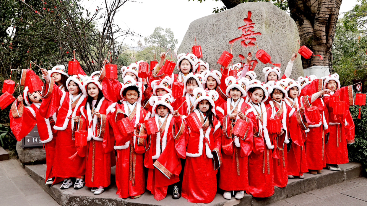 春节｜2026武侯祠成都大庙会“小喜神”四大天团送福，马明宇惊喜助阵