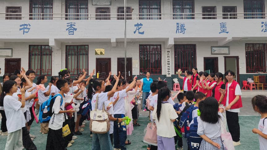 1486个孩子妈妈的朋友圈：一场大年初二的“约定”丨代表委员的朋友圈