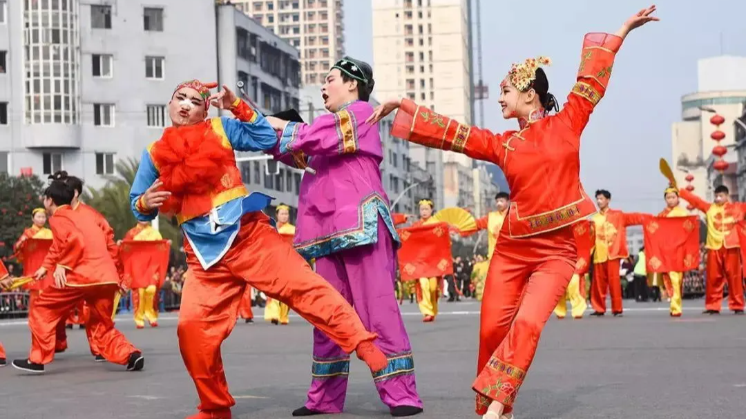 这对非遗CP，把四川年味玩明白了