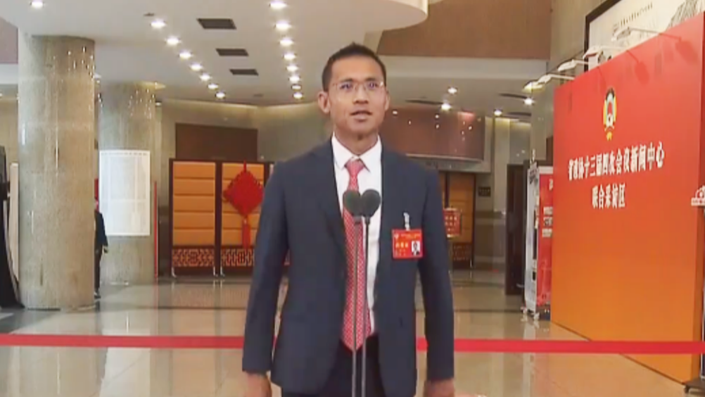 委员通道丨李圣根委员：排球架起“连心桥” 让香港青年读懂四川