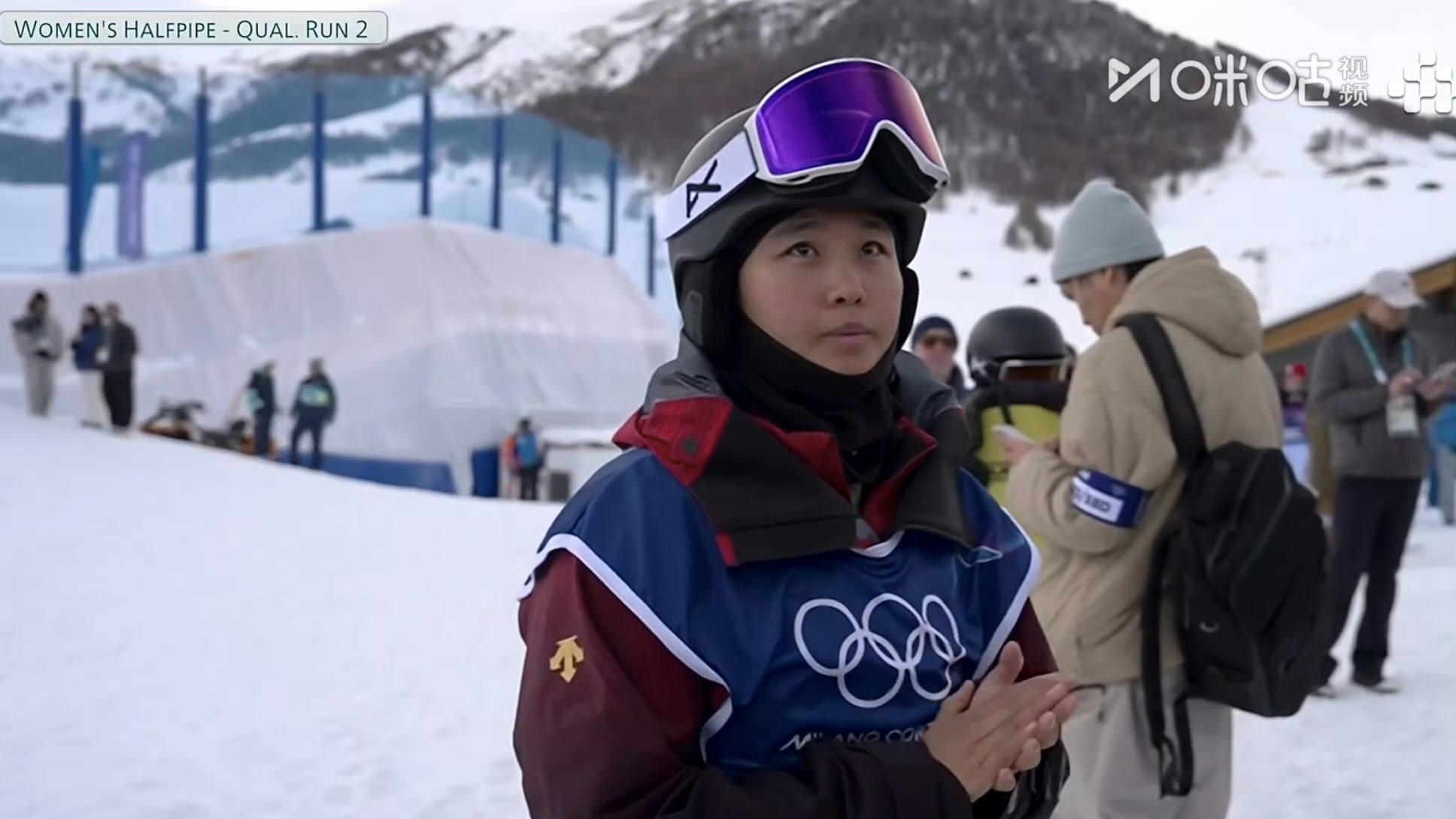 四川冰雪健儿武绍桐晋级女子单板滑雪U型场地决赛